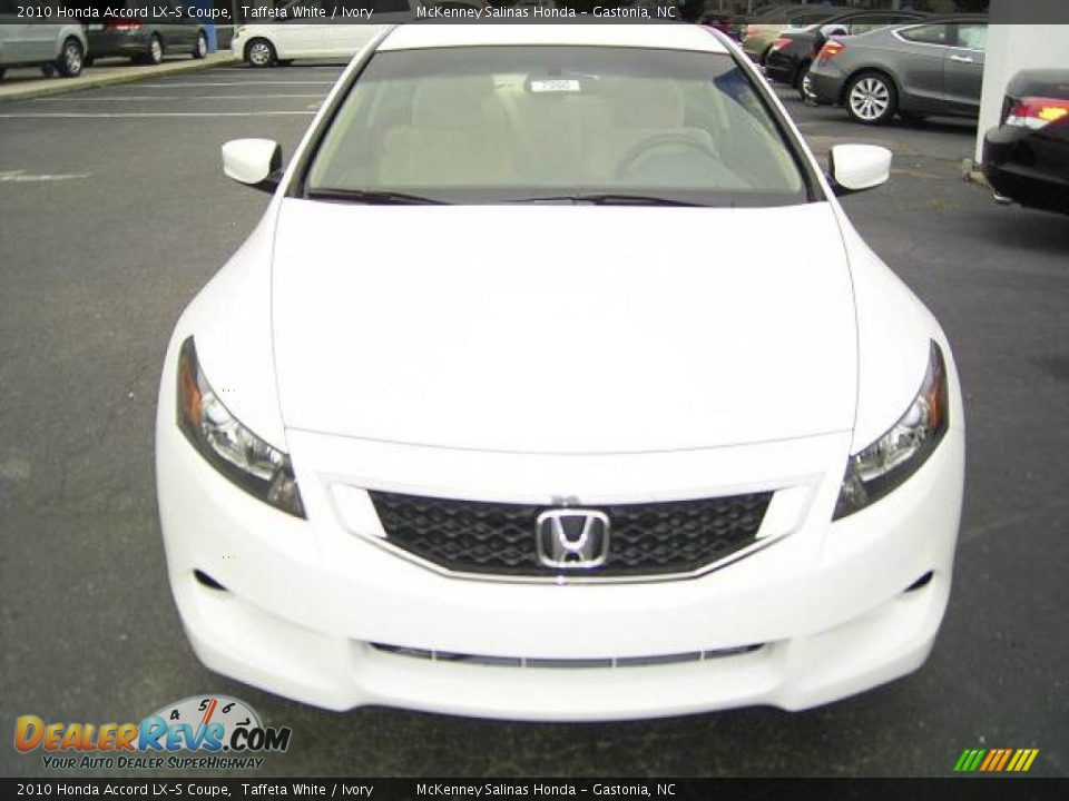 2010 Honda Accord LX-S Coupe Taffeta White / Ivory Photo #6