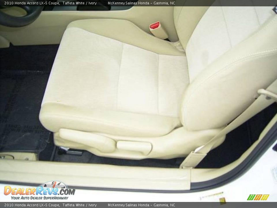 2010 Honda Accord LX-S Coupe Taffeta White / Ivory Photo #8