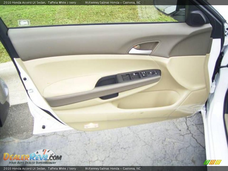 2010 Honda Accord LX Sedan Taffeta White / Ivory Photo #7