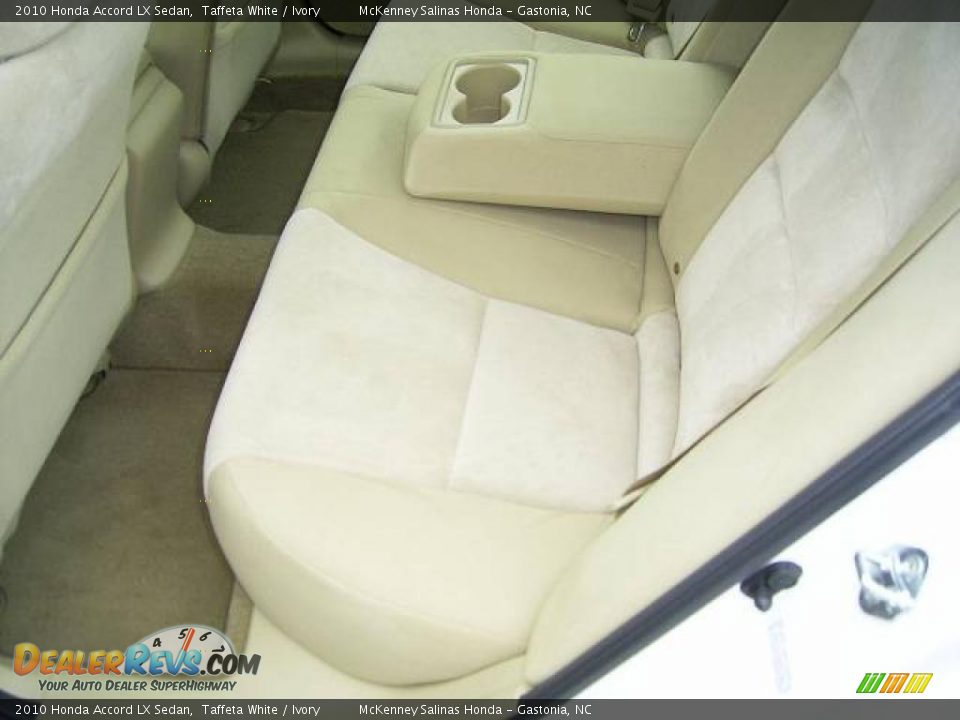 2010 Honda Accord LX Sedan Taffeta White / Ivory Photo #11