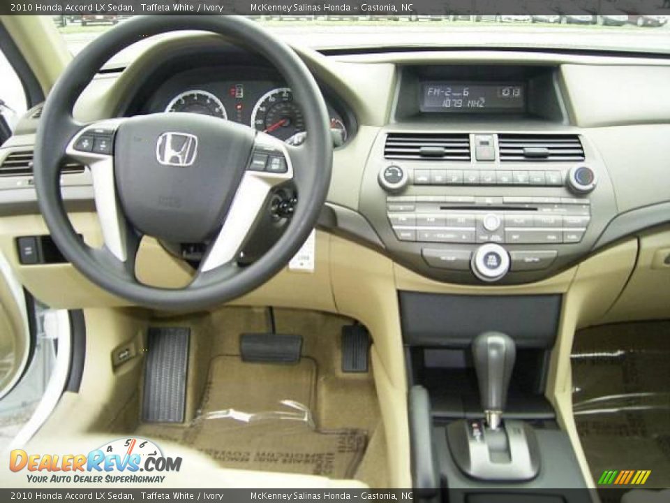 2010 Honda Accord LX Sedan Taffeta White / Ivory Photo #21