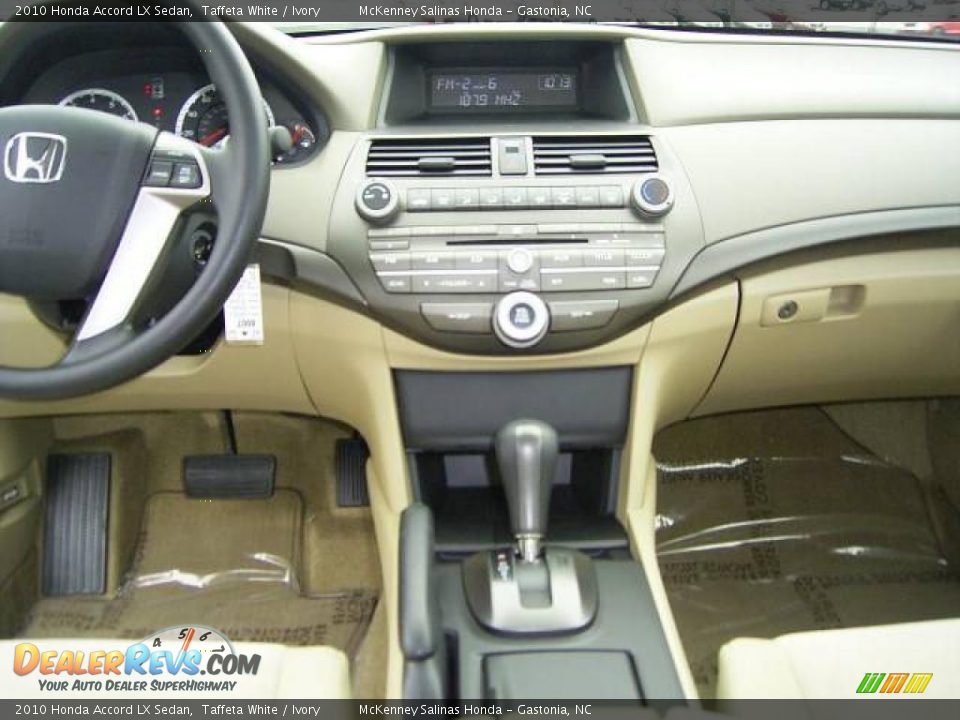 2010 Honda Accord LX Sedan Taffeta White / Ivory Photo #22