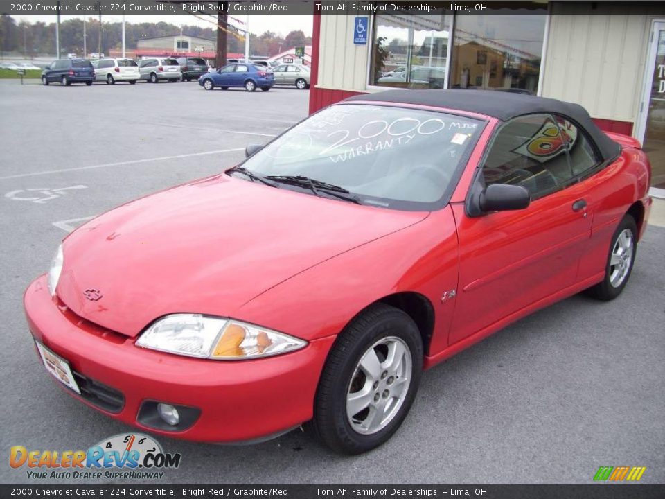 2000 Chevrolet Cavalier Z24 Convertible Bright Red / Graphite/Red Photo #2