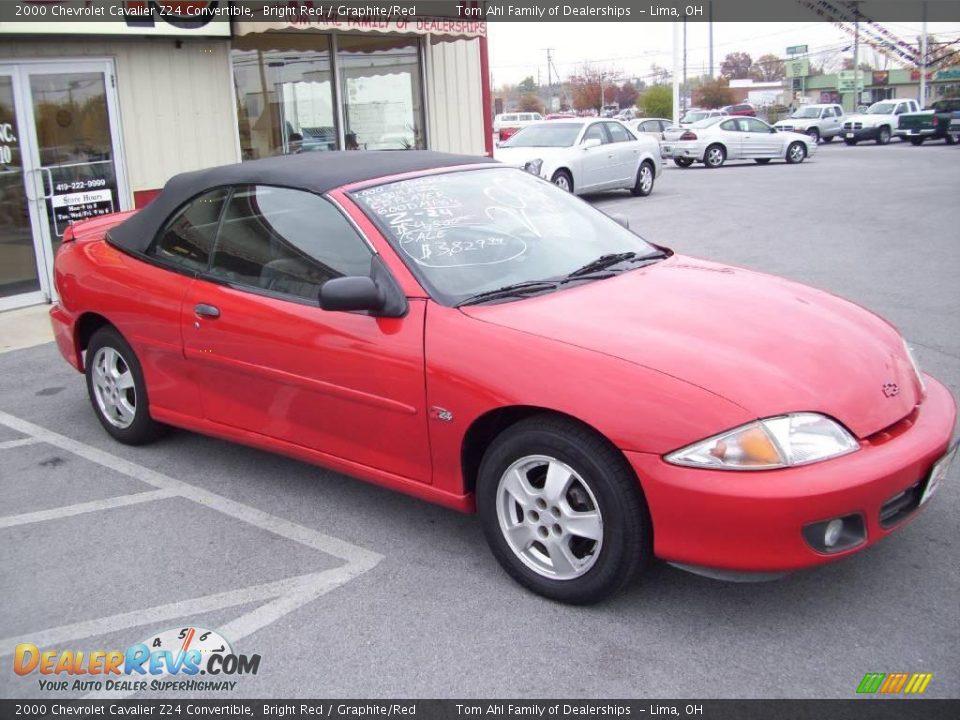 2000 Chevrolet Cavalier Z24 Convertible Bright Red / Graphite/Red Photo #8