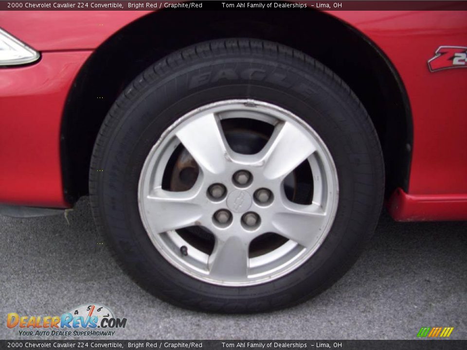 2000 Chevrolet Cavalier Z24 Convertible Bright Red / Graphite/Red Photo #10