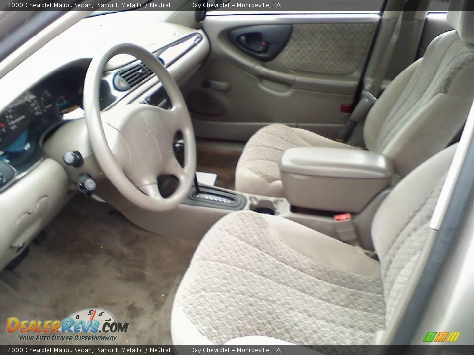 2000 Chevrolet Malibu Sedan Sandrift Metallic / Neutral Photo #5