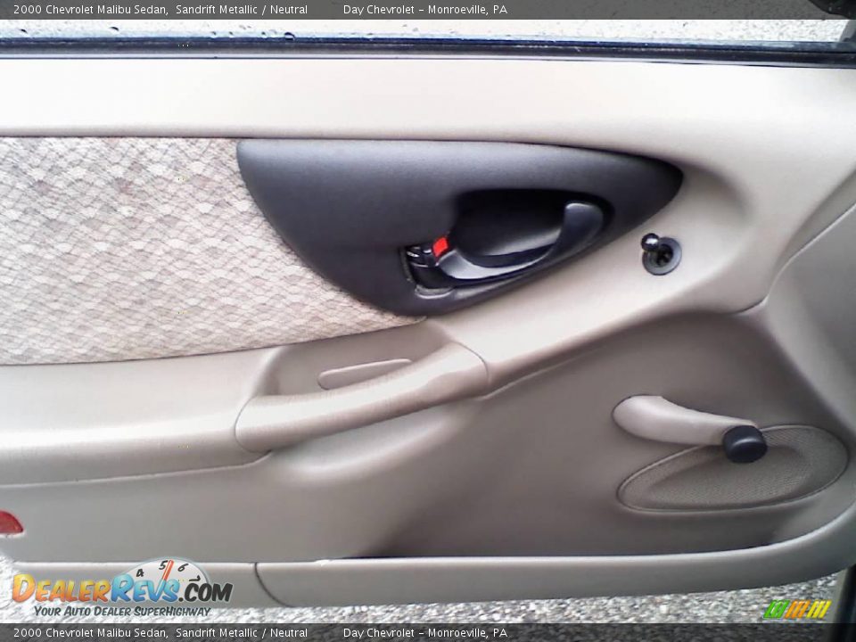 2000 Chevrolet Malibu Sedan Sandrift Metallic / Neutral Photo #8