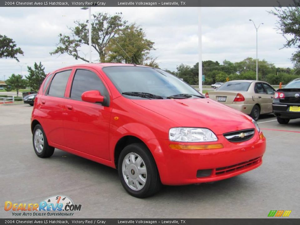 2004 Chevrolet Aveo LS Hatchback Victory Red / Gray Photo #7