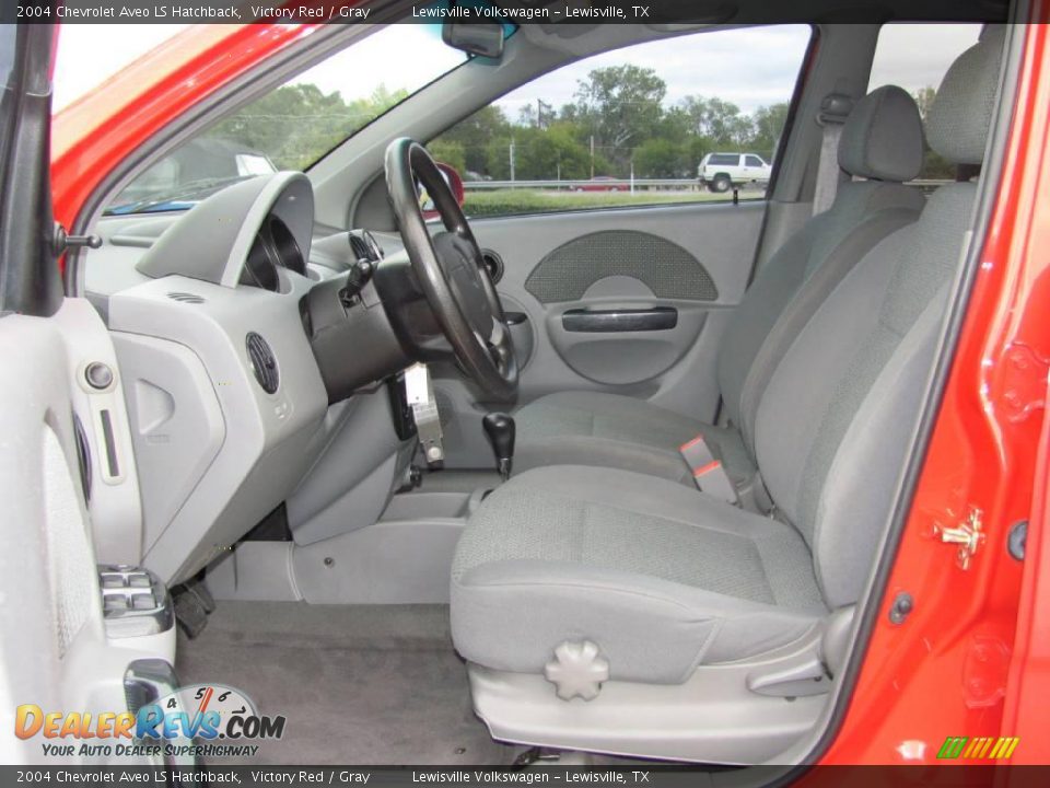 2004 Chevrolet Aveo LS Hatchback Victory Red / Gray Photo #9