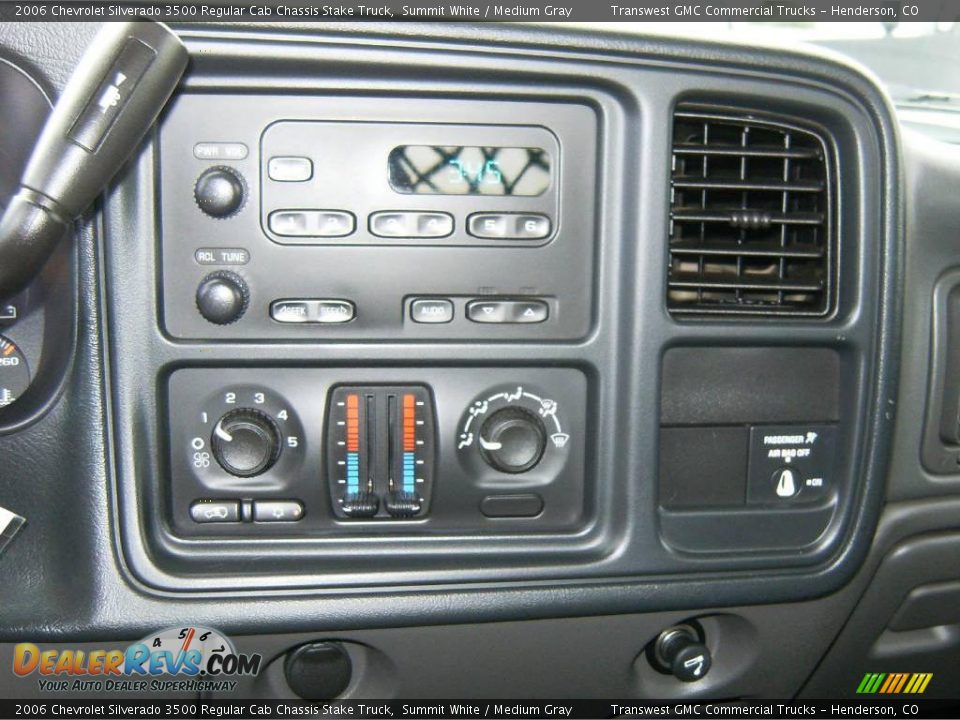 2006 Chevrolet Silverado 3500 Regular Cab Chassis Stake Truck Summit White / Medium Gray Photo #12