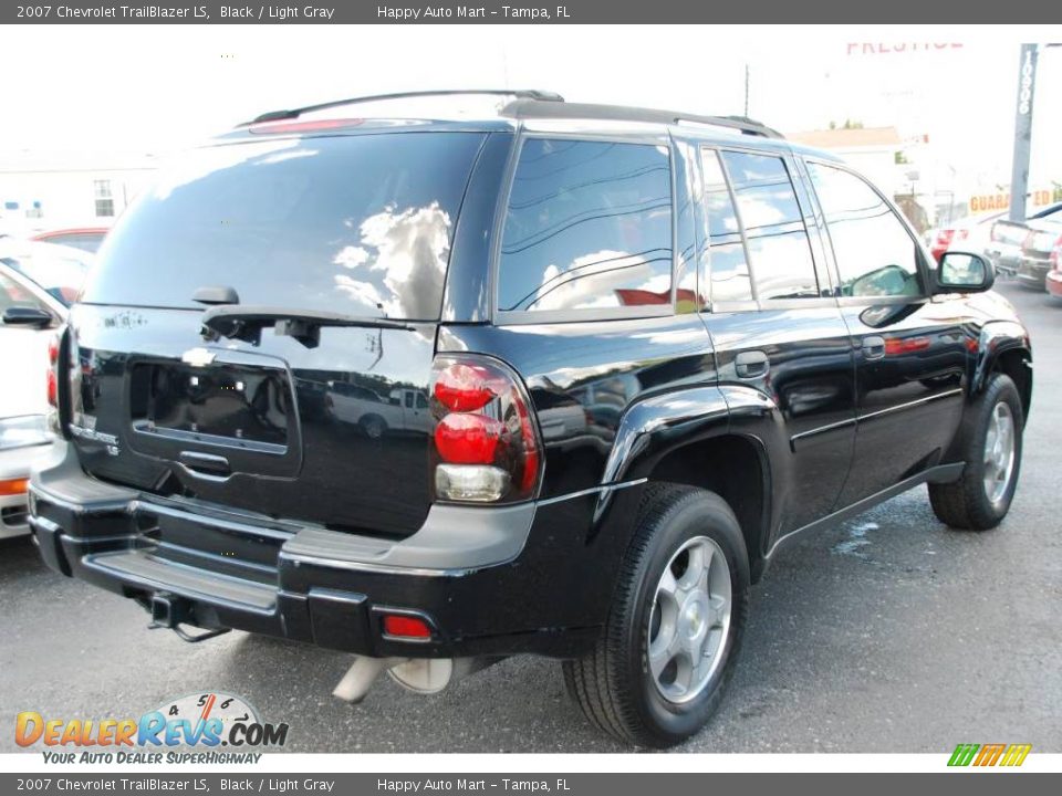 2007 Chevrolet TrailBlazer LS Black / Light Gray Photo #7