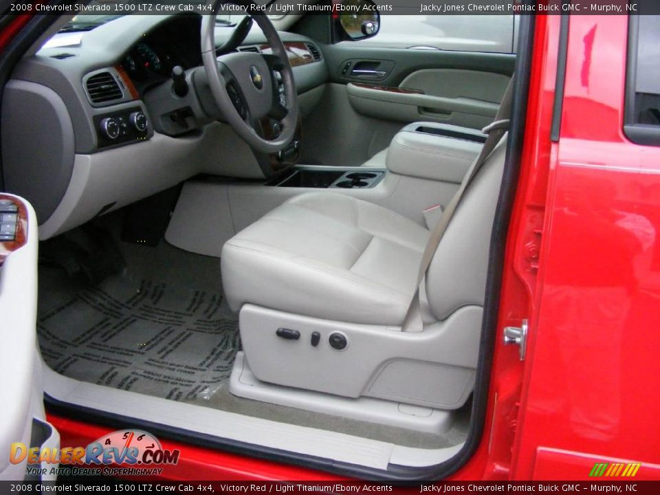 2008 Chevrolet Silverado 1500 LTZ Crew Cab 4x4 Victory Red / Light Titanium/Ebony Accents Photo #17