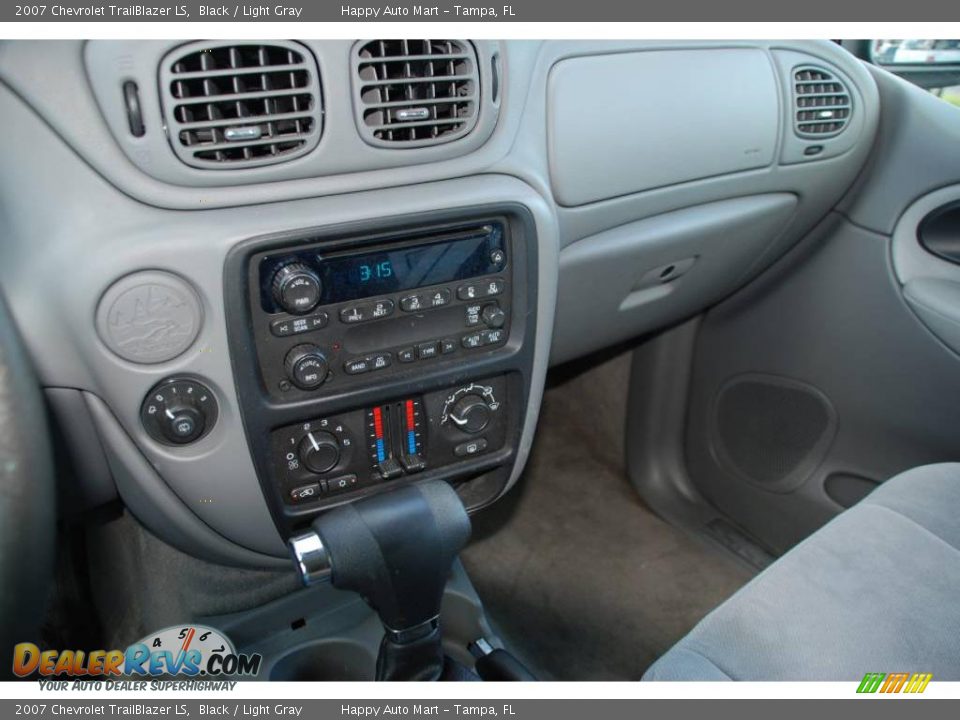 2007 Chevrolet TrailBlazer LS Black / Light Gray Photo #16