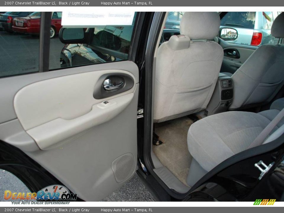 2007 Chevrolet TrailBlazer LS Black / Light Gray Photo #19