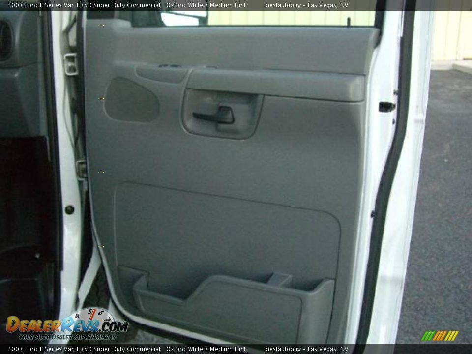 2003 Ford E Series Van E350 Super Duty Commercial Oxford White / Medium Flint Photo #20