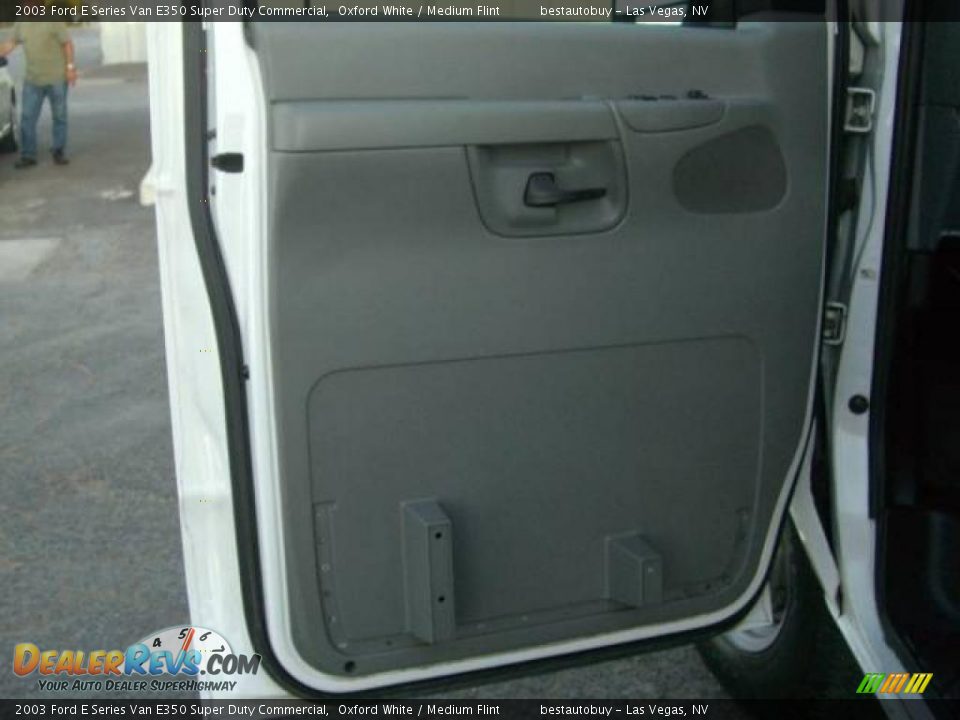2003 Ford E Series Van E350 Super Duty Commercial Oxford White / Medium Flint Photo #23