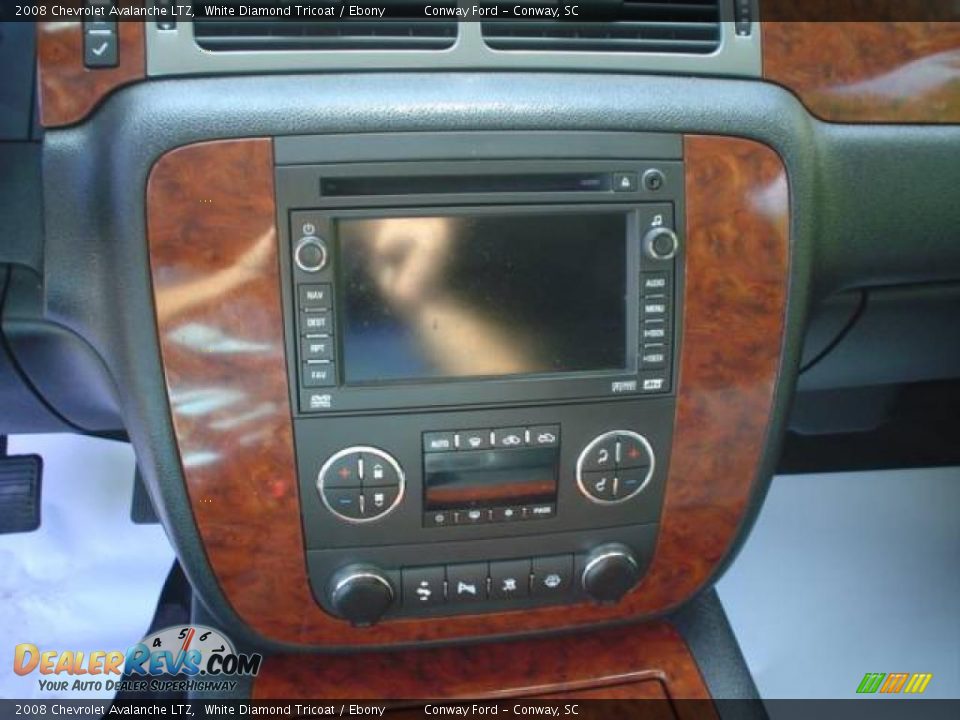2008 Chevrolet Avalanche LTZ White Diamond Tricoat / Ebony Photo #23