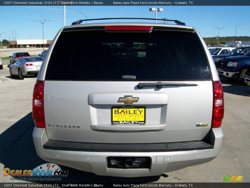 2007 Chevrolet Suburban 1500 LTZ Silver Birch Metallic / Ebony Photo #8