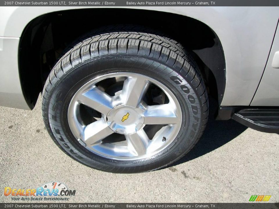 2007 Chevrolet Suburban 1500 LTZ Silver Birch Metallic / Ebony Photo #11
