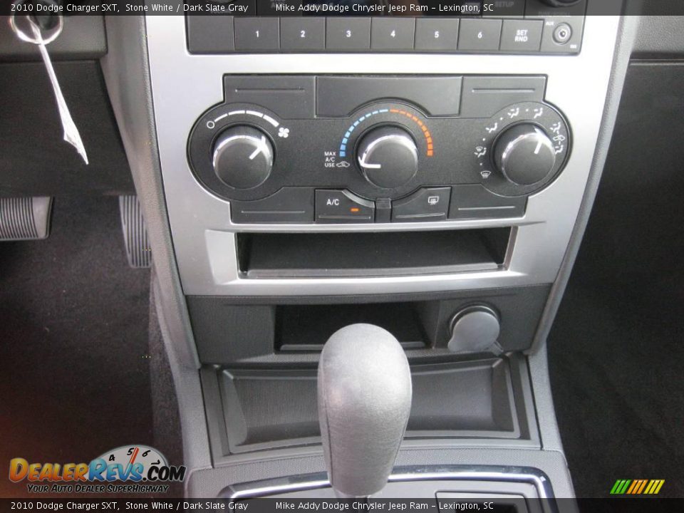 2010 Dodge Charger SXT Stone White / Dark Slate Gray Photo #13