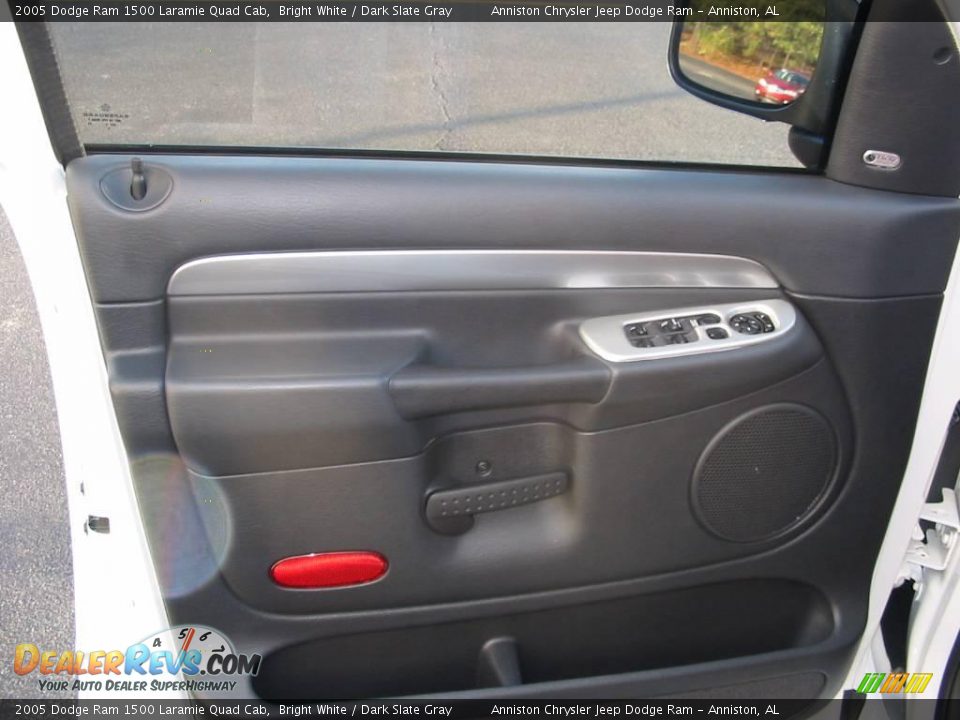 2005 Dodge Ram 1500 Laramie Quad Cab Bright White / Dark Slate Gray Photo #16