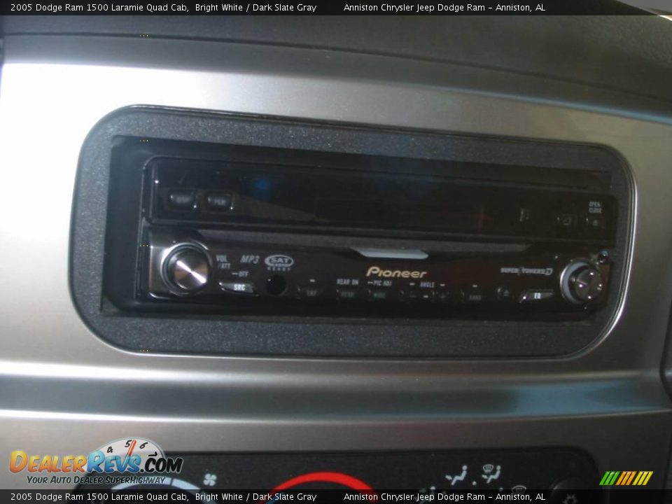 2005 Dodge Ram 1500 Laramie Quad Cab Bright White / Dark Slate Gray Photo #26
