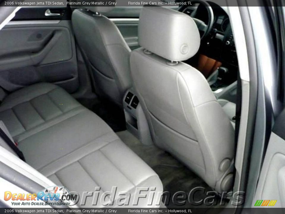 2006 Volkswagen Jetta TDI Sedan Platinum Grey Metallic / Grey Photo #14
