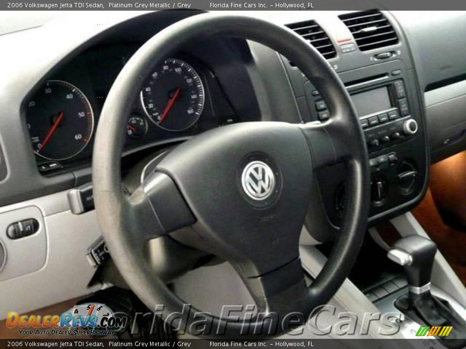 2006 Volkswagen Jetta TDI Sedan Platinum Grey Metallic / Grey Photo #17