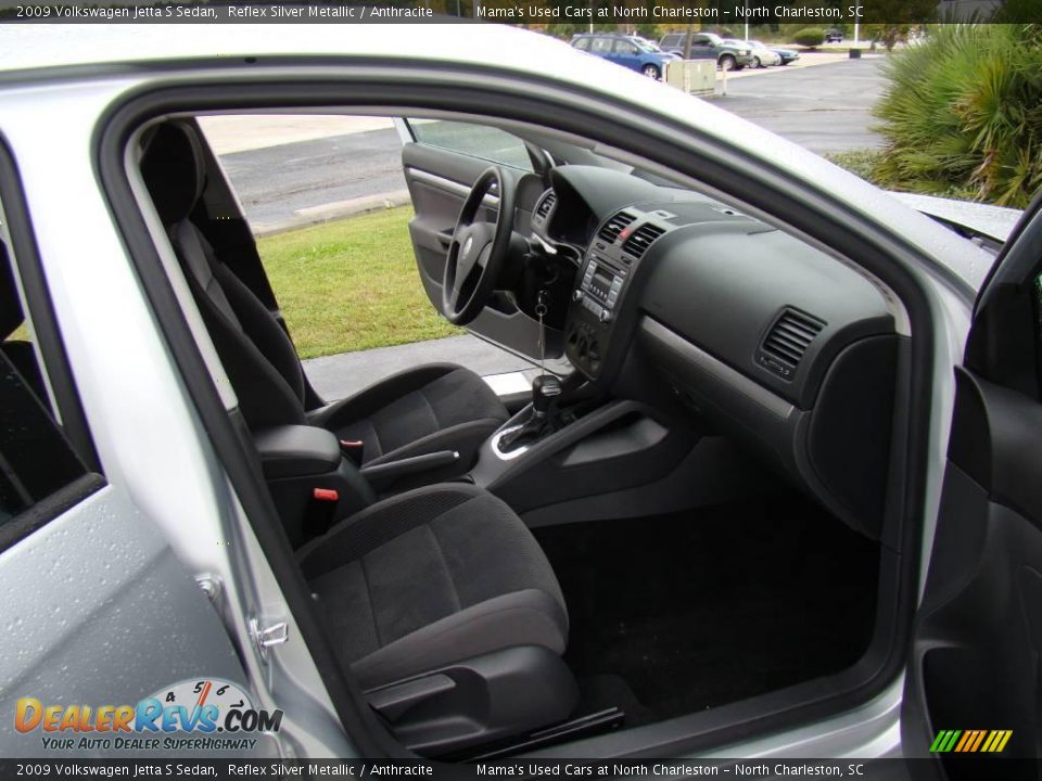2009 Volkswagen Jetta S Sedan Reflex Silver Metallic / Anthracite Photo #11