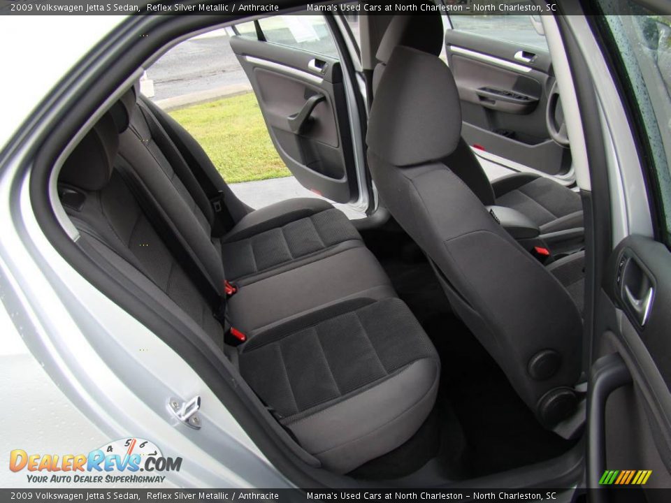 2009 Volkswagen Jetta S Sedan Reflex Silver Metallic / Anthracite Photo #12