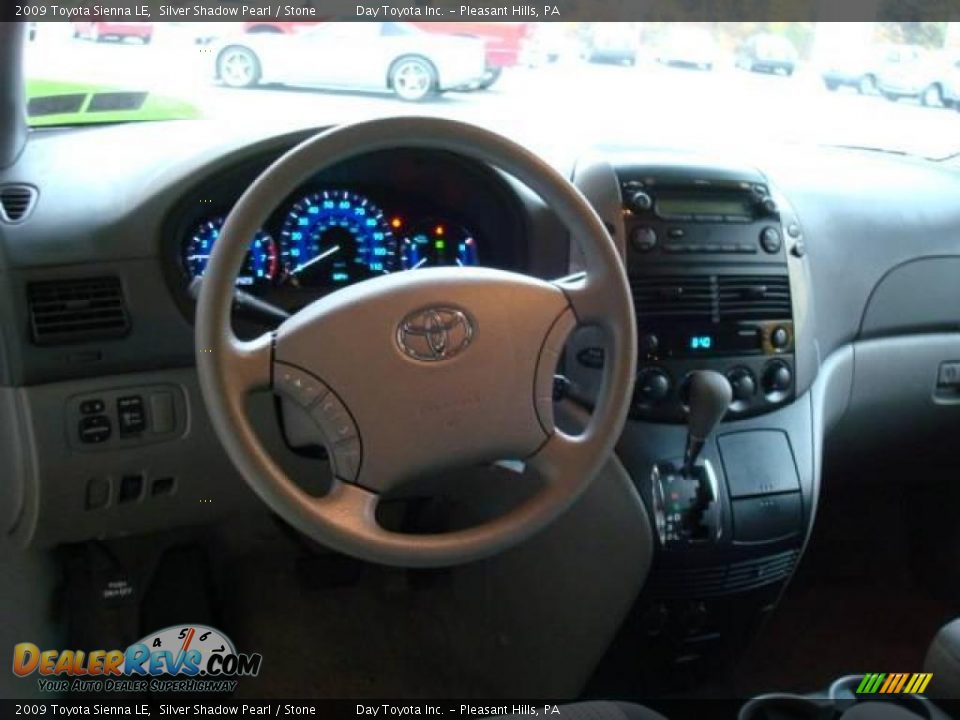 2009 Toyota Sienna LE Silver Shadow Pearl / Stone Photo #11