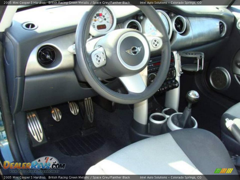 2005 Mini Cooper S Hardtop British Racing Green Metallic / Space Grey/Panther Black Photo #14