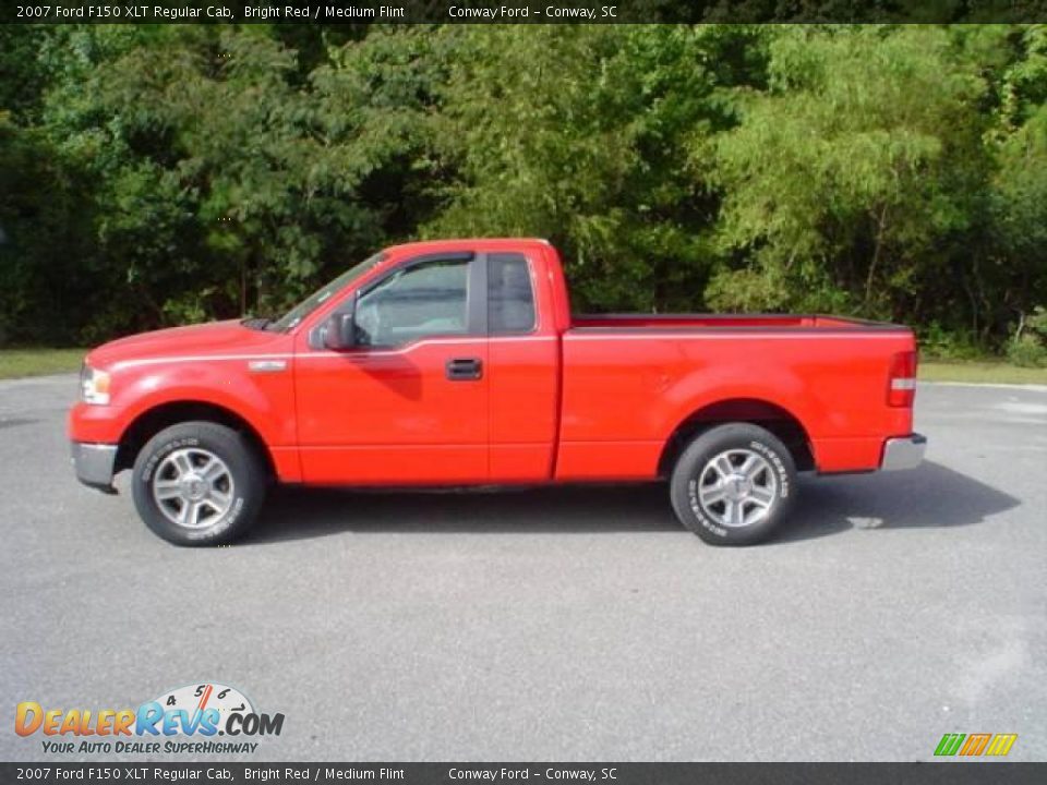 2007 Ford F150 XLT Regular Cab Bright Red / Medium Flint Photo #8