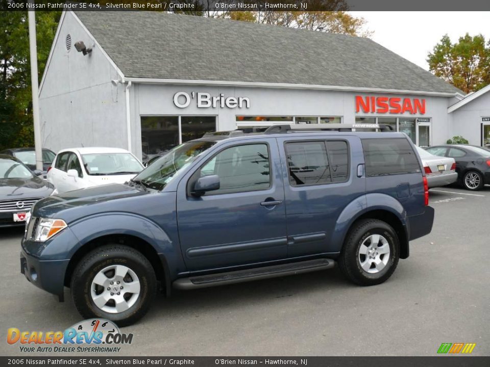2006 Nissan Pathfinder SE 4x4 Silverton Blue Pearl / Graphite Photo #1