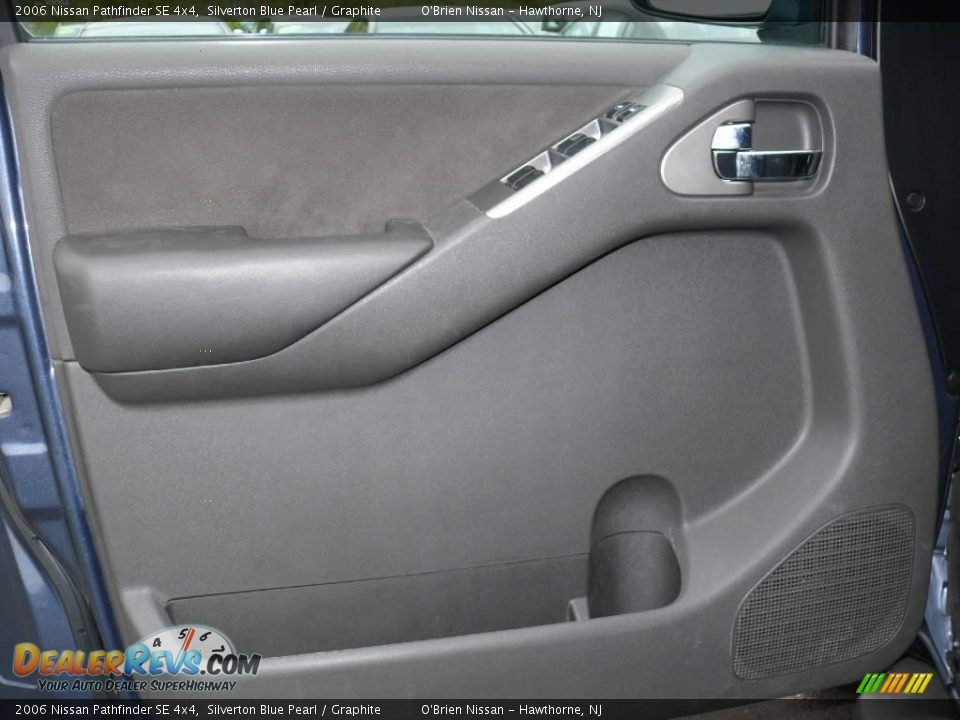 2006 Nissan Pathfinder SE 4x4 Silverton Blue Pearl / Graphite Photo #9