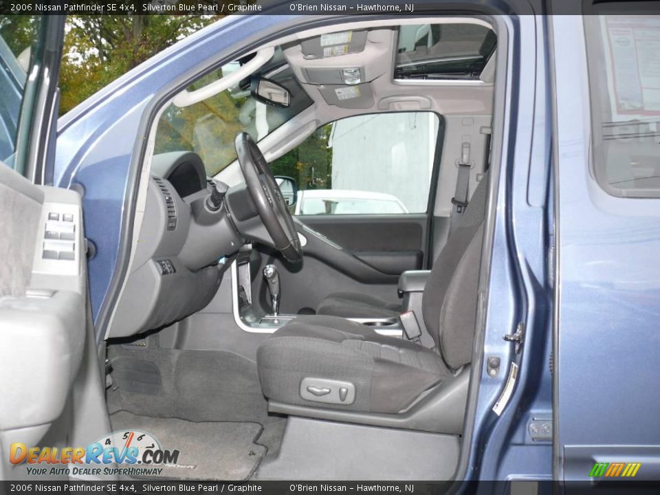 2006 Nissan Pathfinder SE 4x4 Silverton Blue Pearl / Graphite Photo #11