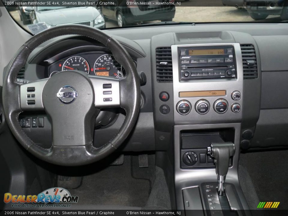 2006 Nissan Pathfinder SE 4x4 Silverton Blue Pearl / Graphite Photo #13