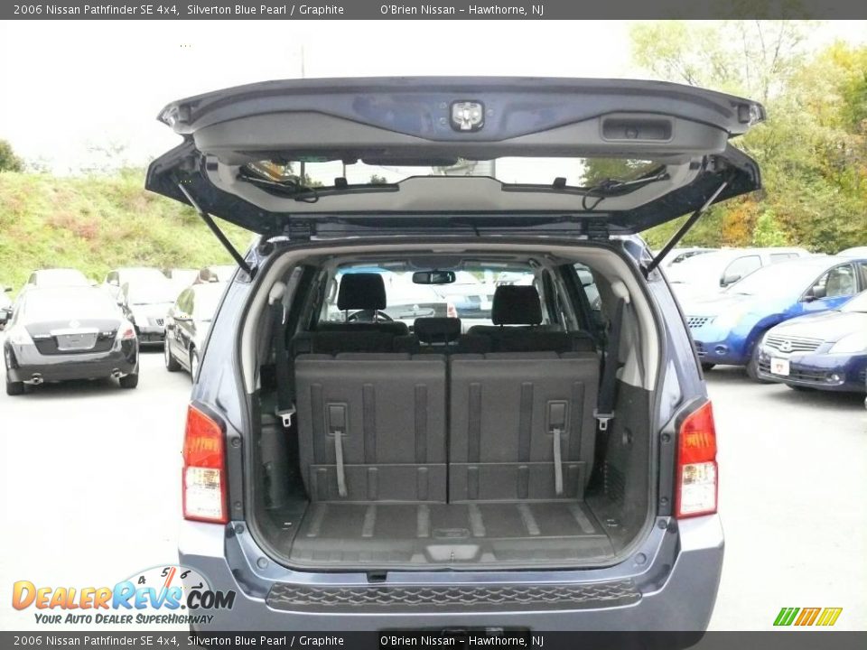 2006 Nissan Pathfinder SE 4x4 Silverton Blue Pearl / Graphite Photo #18