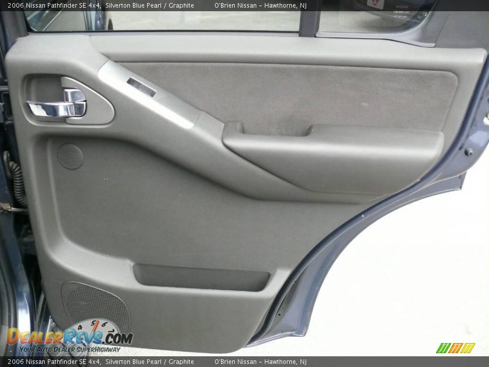 2006 Nissan Pathfinder SE 4x4 Silverton Blue Pearl / Graphite Photo #19