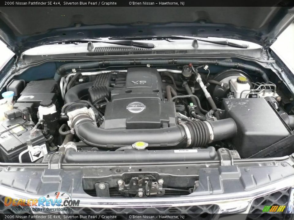 2006 Nissan Pathfinder SE 4x4 Silverton Blue Pearl / Graphite Photo #24