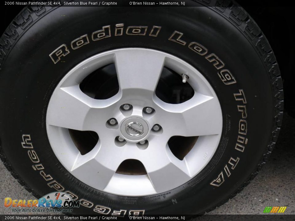 2006 Nissan Pathfinder SE 4x4 Silverton Blue Pearl / Graphite Photo #25