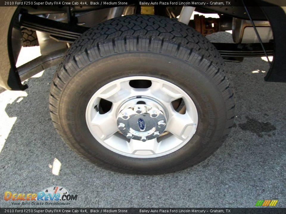 2010 Ford F250 Super Duty FX4 Crew Cab 4x4 Black / Medium Stone Photo #7
