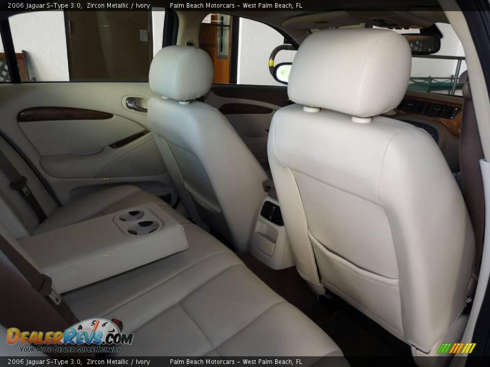 2006 Jaguar S-Type 3.0 Zircon Metallic / Ivory Photo #23