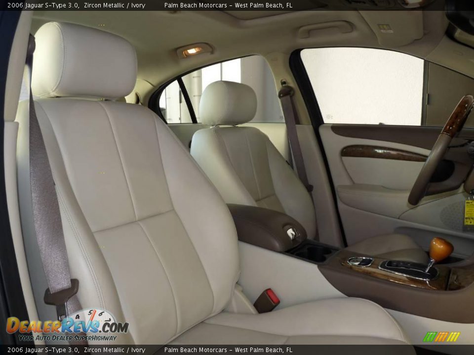 2006 Jaguar S-Type 3.0 Zircon Metallic / Ivory Photo #27