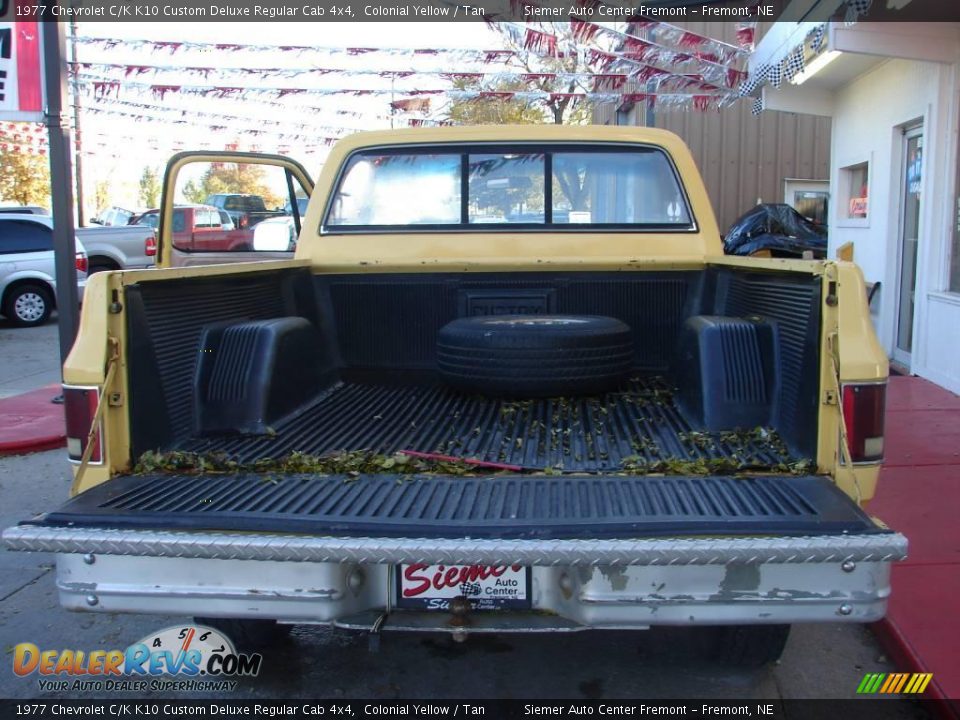 1977 Chevrolet C/K K10 Custom Deluxe Regular Cab 4x4 Colonial Yellow / Tan Photo #10