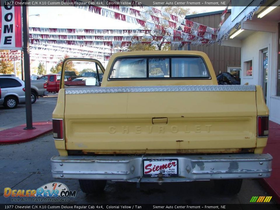 1977 Chevrolet C/K K10 Custom Deluxe Regular Cab 4x4 Colonial Yellow / Tan Photo #11