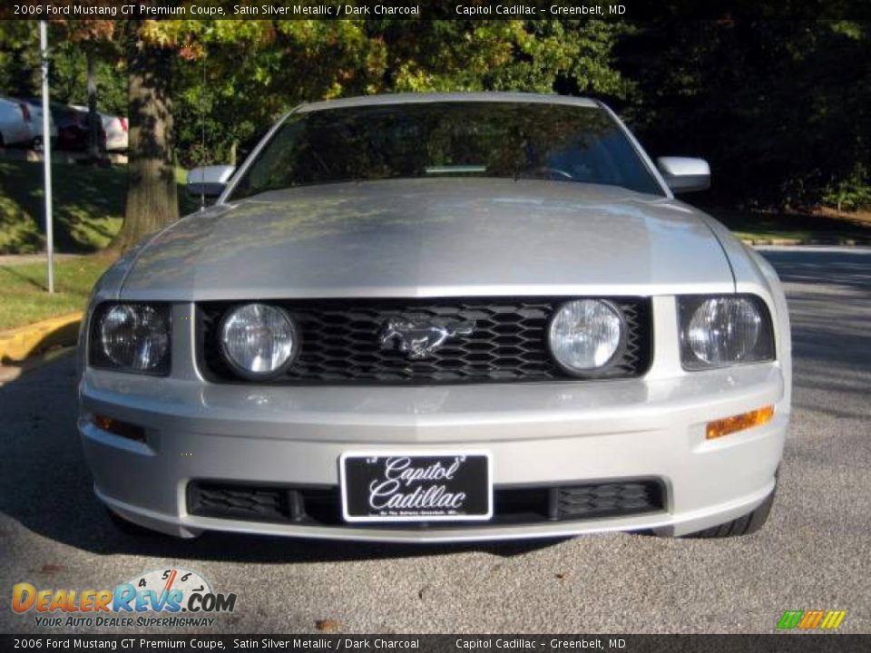 2006 Ford Mustang GT Premium Coupe Satin Silver Metallic / Dark Charcoal Photo #7
