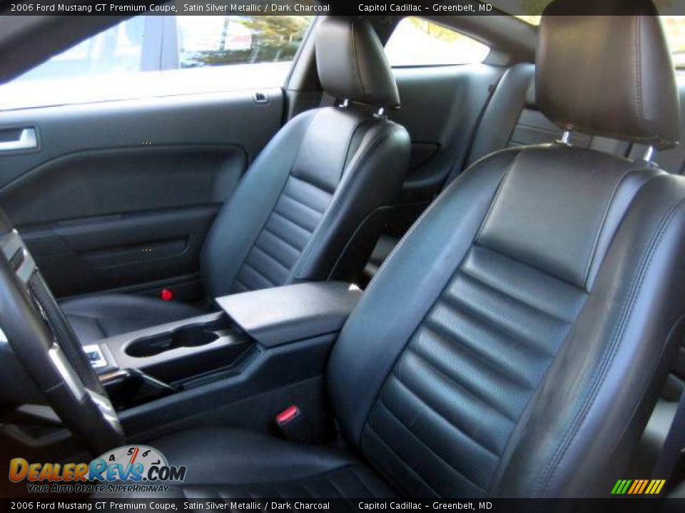 2006 Ford Mustang GT Premium Coupe Satin Silver Metallic / Dark Charcoal Photo #10