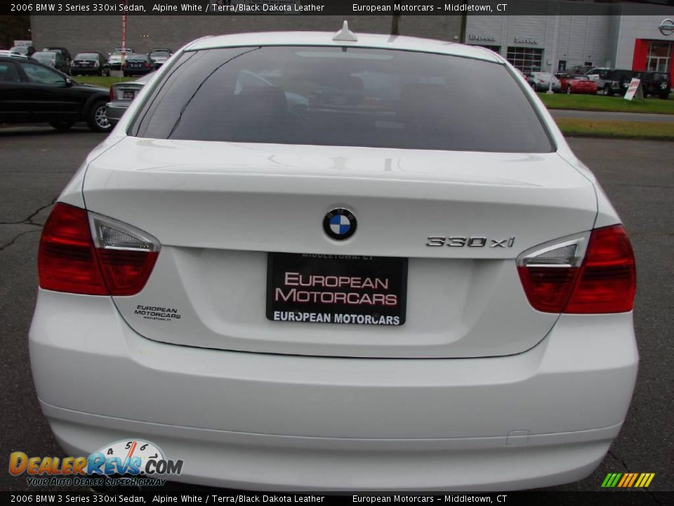 2006 BMW 3 Series 330xi Sedan Alpine White / Terra/Black Dakota Leather Photo #8