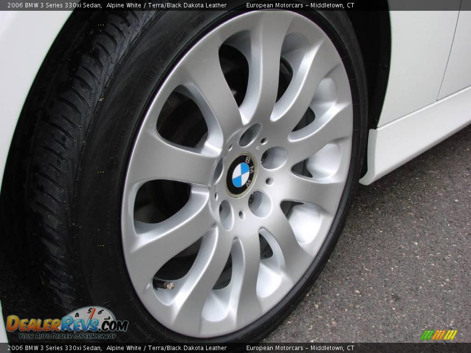 2006 BMW 3 Series 330xi Sedan Alpine White / Terra/Black Dakota Leather Photo #13